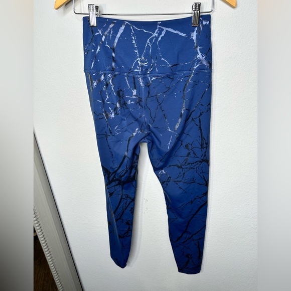 Beyond Yoga Navy Marbled Leggings Size Large - Picture 5 of 5